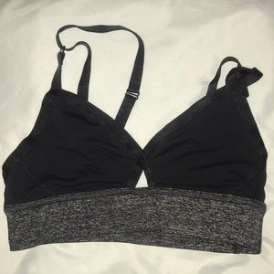 lululemon athletica • Sports Bra